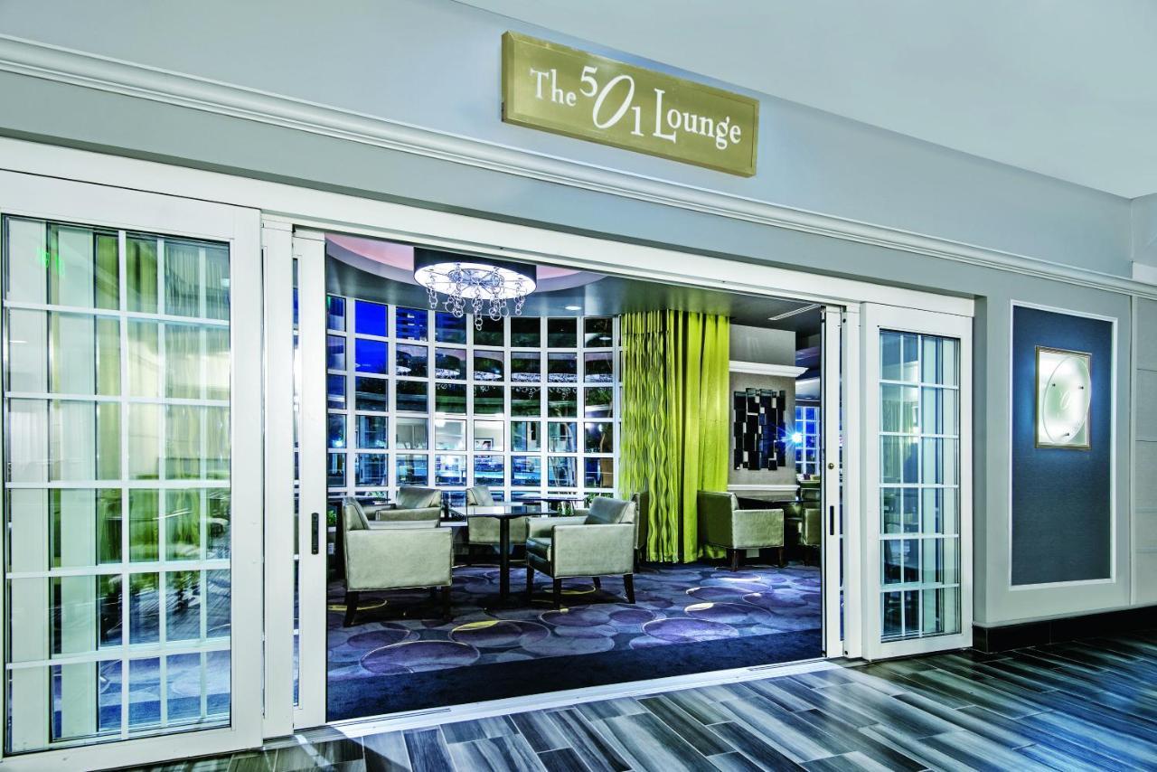 La Quinta Inn & Suites By Wyndham San Antonio Riverwalk Экстерьер фото