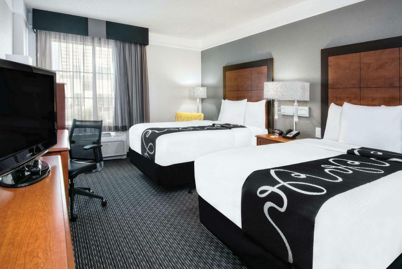 La Quinta Inn & Suites By Wyndham San Antonio Riverwalk Экстерьер фото