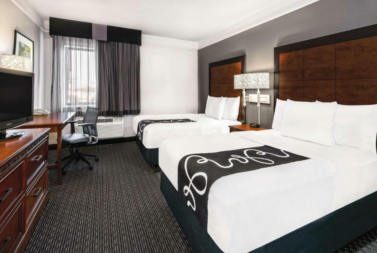 La Quinta Inn & Suites By Wyndham San Antonio Riverwalk Экстерьер фото